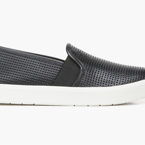 VINCE Blair Slide on Shoes; Black Faux Leather; Good Condition; Size USA 8 - Picture 2 of 13